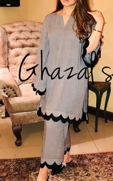 New look Pakistani Dresses Party Wear, Pakistani Dresses Party, Party Wear Casual, Design Kurta, Kurti Sleeves Design, Designer Kurti Patterns, Long Kurti Designs, Pakistani Dresses Casual, Pakistani Fashion Party Wear