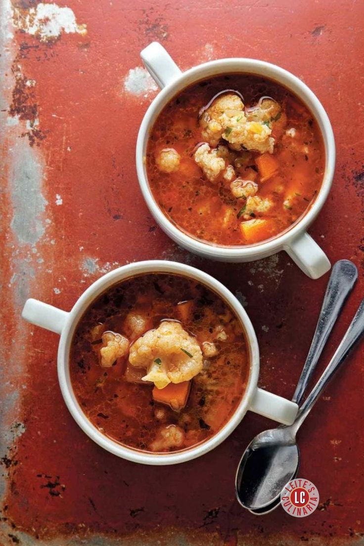 A vibrant bowl of Hungarian cauliflower soup with chunks of cauliflower and carrots in a rich tomato-based broth. Paprika Recipes, Spiced Cauliflower, Cauliflower Soup Recipes, Dumplings For Soup, Fall Soups, Winter Soups, Hungarian Recipes, Soup And Stew, Soups Stews