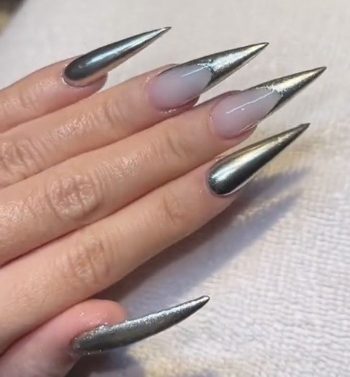 Silver Stilletos Nails, Silver Stilletos, Dull Aesthetic, Baby Pink Nails Acrylic, Gold Stiletto Nails, Prom Nails Silver, Silver Glitter Nails, Baby Pink Nails, Dope Nail Designs