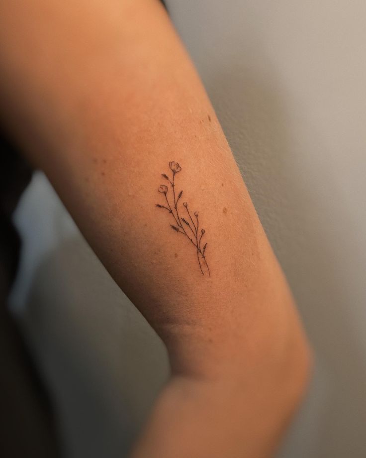 Fine line tattoo Babys Breath Tatoos, Baby's Breath Flower Tattoo, Baby S Breath Tattoo, Baby Breath Flower Tattoo, Fine Line Plant Tattoo, Gypsophila Tattoo, Triplet Tattoos, Dainty Fine Line Tattoo, Baby Breath Tattoo