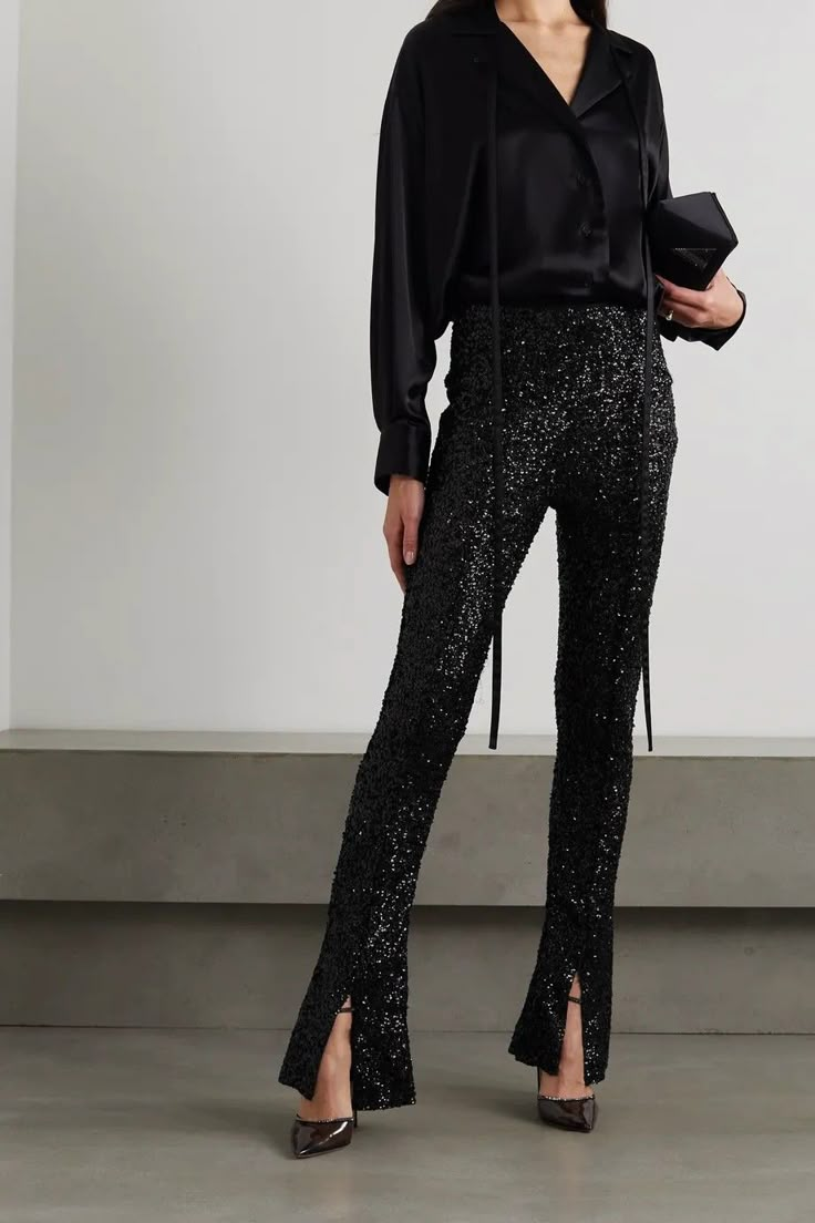 Black Sequin Pants Outfit, Flared Trousers Outfit, Flare Outfit, Sparkle Outfit, Flared Leggings, Fashion Awards, Celebrity Red Carpet, Norma Kamali, Prom Dresses With Sleeves