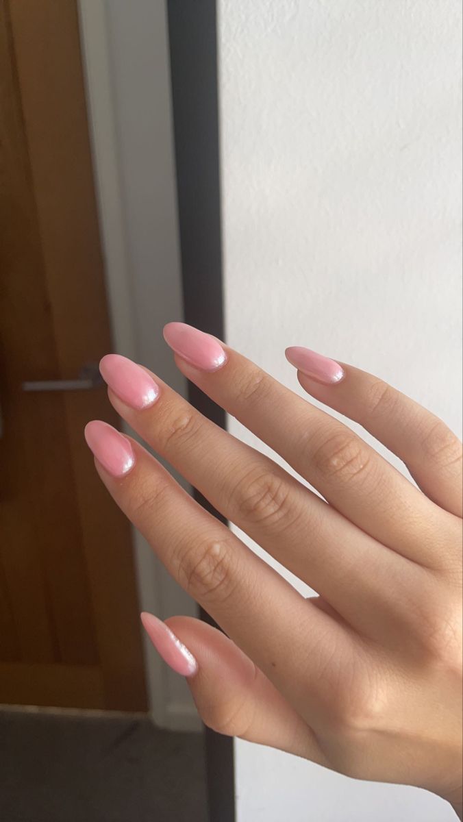 Chrome pink nails Icy Pink Nails, Pink Chrome Nails Almond, Chrome Pink Nails, Chrome Pink, Wedding Day Nails, Pink Chrome Nails, Pink Chrome, Beige Nails, General Ideas