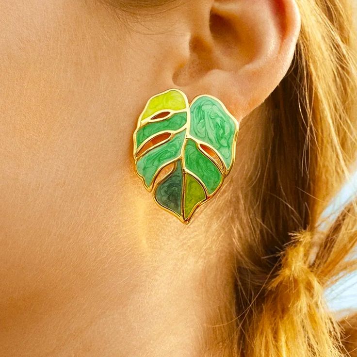 Gorgeous Oversized Monstera Leaf Earrings. These Beauties Certainly Make A Statement! Nickel Free, Hypoallergenic Posts New In Package Green Statement Earrings, Vintage Statement Earrings, Tropical Earrings, Plant Jewelry, Painted Earrings, Alloy Earrings, Bead Bangles, Statement Drop Earrings, Trendy Earrings