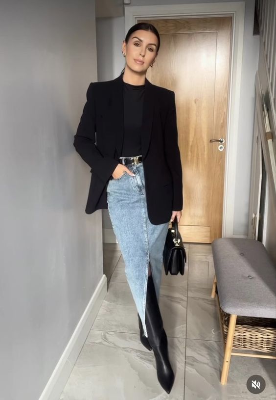 Plaid Work Outfit, Winter2023 Outfit, Winter Jeans Skirt Outfit, Sheer Luxe Outfits, Jean Dress Styling, Midi Black Skirt Outfit Fall, Black Denim Skirt Outfit Fall, Casual Night Out Outfit Winter Jeans, Gonna Jeans Outfit