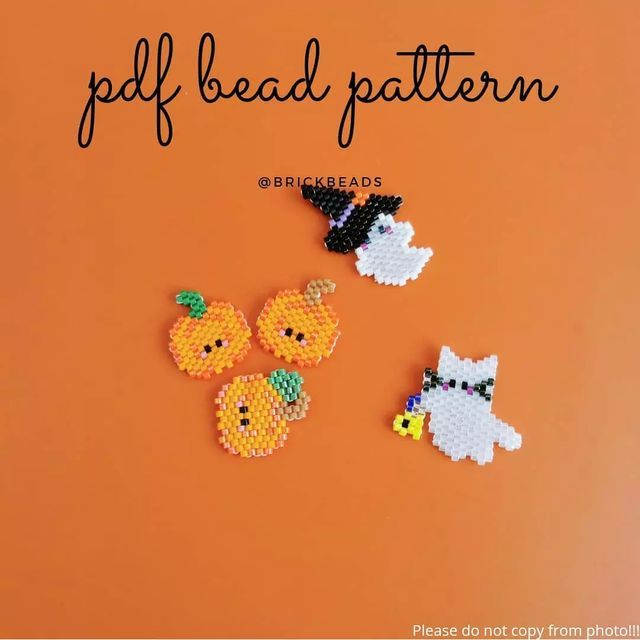 three small beaded cats on an orange background with the words, puff bead pattern