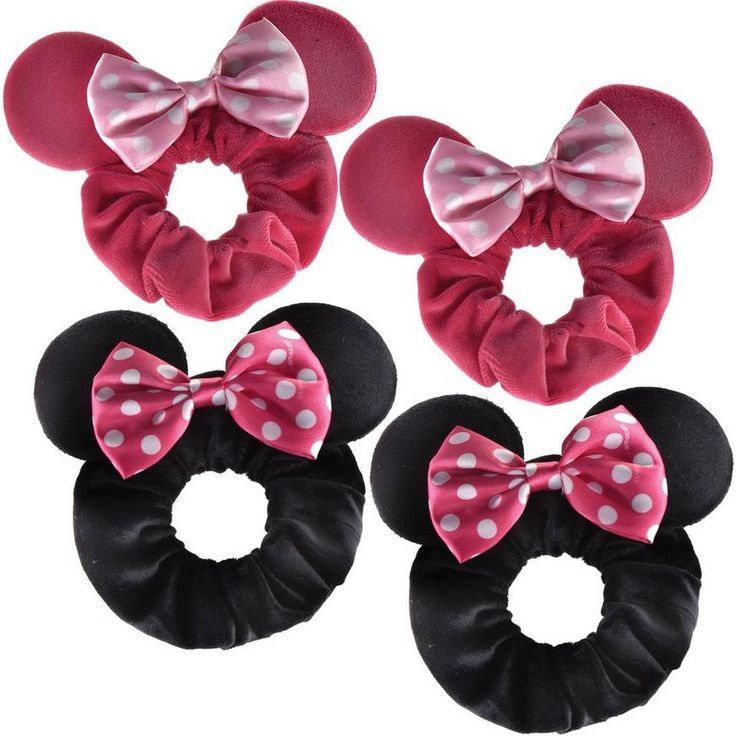 Minnie is never seen without her signature bow and now your little mouse can have one too! This 4-pack of adorable hair scrunchies comes with two colours to choose from both topped with Minnie's polka dot bow and mouse ears. Minnie Mouse Forever Hair Scrunchies product details: 4 scrunchies per package 2 pink scrunchies with pink bow 3in diameter 2 black scrunchies with pink bow 3in diameter Velvet band and ears satin bow Minnie Mouse Candle, Minnie Mouse Pinata, Minnie Mouse Party Supplies, Black Scrunchies, Minnie Mouse Balloons, Pink And Black Hair, Paper Fan Decorations, 1st Birthday Balloons, Minnie Mouse 1st Birthday