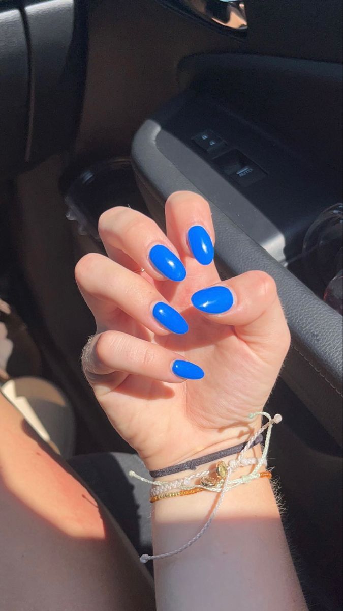 Light Royal Blue Nails, Bright Solid Nails, Dark Blue Nails Almond Shape, Colbolt Blue Nails, Bright Blue Almond Nails, Royal Blue Nails Almond Shape, Short Almond Royal Blue Nails, Vacation Nail Inspo 2024 Almond, Summer Nails Electric Blue