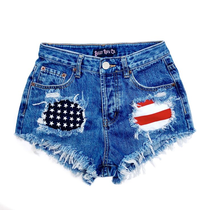 American Flag Shorts, 90s Fits, High Waisted Denim Shorts, Cute Lazy Day Outfits, Take The Cake, Lazy Day Outfits, Baddie Outfits Casual, Crochet Crop Top, Distressed Shorts