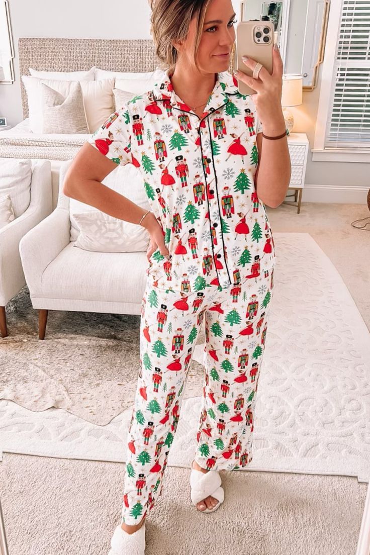 Who doesn't love a matching Christmas PJ set! Love this print from Red Dress for the holiday season. Shop these and more on LTK! Trendy Christmas Pajamas, Cute Christmas Pj Pants, Christmas Pijamada Ideas, Pajama Set Christmas, Preppy Christmas Pajamas, Cute Christmas Pjs, Christmas Pjs Women, Bed Clothes, Cute Christmas Pajamas