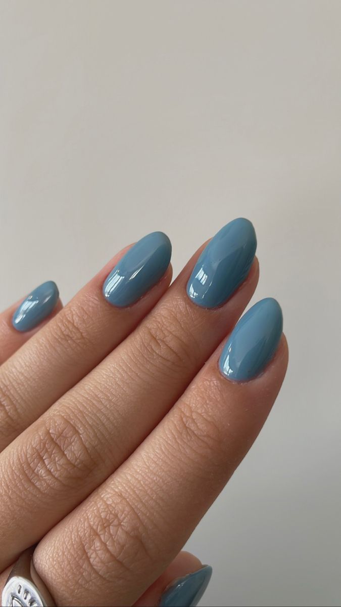 Blue Dip Nails With Design, Simple Short Round Nails, Plain Spring Nails, January 2024 Nails, Blue Gray Nails, Nails For March, Manikur Kuku, Simple Gel Nails, Summery Nails