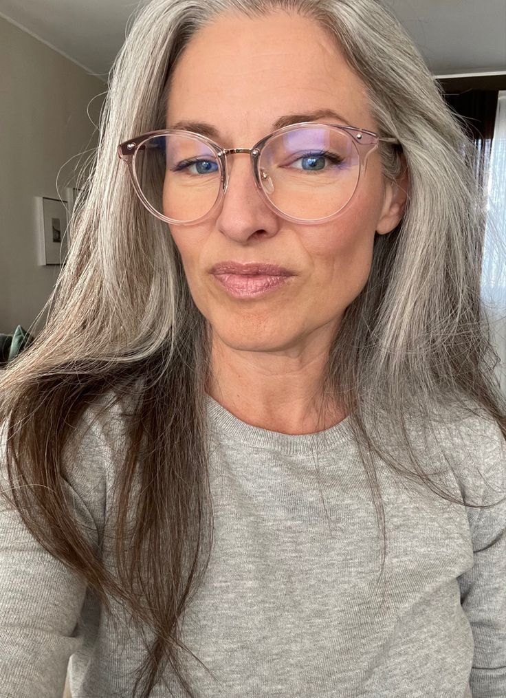 Gray Hair Glasses, Color Gray Hair, Hair Color Gray, Grey Hair And Glasses, Gray Hair Transition, Silver Haired Beauties, Grey Hair Over 50, Gray Hair Color, Long White Hair