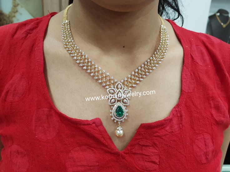 Diomand Necklace Set, Small Diamond Necklace Indian, Light Weight Diamond Necklace Indian, White Stone Necklace Indian Gold, Simple Diamond Necklace Indian, Diamond Necklace Set Simple, Light Weight Diamond Necklace, Latest Diamond Necklace Designs, Polki Designs