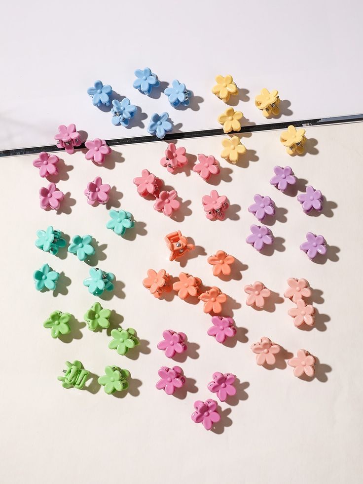 Small Hair Accessories, Girly Accessories Shein, Cute Hair Accessories For Short Hair, Preppy Hair Accessories, Flower Clips For Hair, Mini Flower Clips, Aesthetic Hair Accessories, Y2k Hair Accessories, Colorful Hair Clips