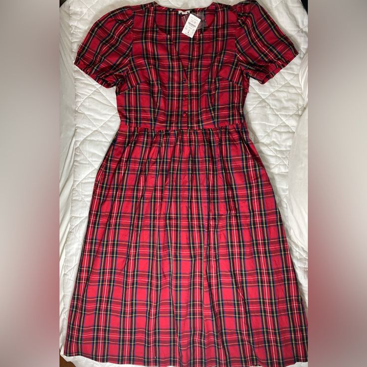 Jcrew Plaid Dress Casual Short Sleeve Midi Dress For Holiday, Red Short Sleeve Lined Dress, Retro Red Knee-length Midi Dress, Red Retro Knee-length Midi Dress, Casual Fitted Red Plaid Dress, Red Fitted Plaid Casual Dress, Casual Red Fitted Plaid Dress, Classic Fitted Plaid Dress With Short Sleeves, Fitted Classic Plaid Dress With Short Sleeves