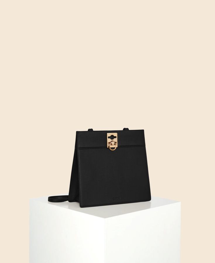 Cafuné Stance Clasp - Black Elegant Evening Bag With Turn-lock Closure, Timeless Formal Square Shoulder Bag, Elegant Formal Box Bag With Magnetic Closure, Modern Formal Box Bag, Formal Square Box Bag With Gold-tone Hardware, Square Box Bag With Gold-tone Hardware For Formal Occasions, Formal Clutch Bag With Turn-lock Closure, Modern Shoulder Bag With Turn-lock Closure For Formal Occasions, Timeless Formal Shoulder Bag With Turn-lock Closure