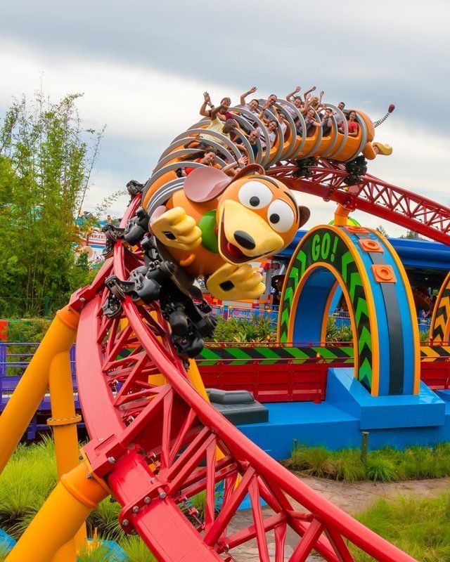 an amusement park ride with cartoon characters on it