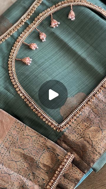 Blouse Design For Wedding Saree, Latest Boutique Blouse Designs, Simple Blouse Work Designs Embroidery, Blouses Back Designs Latest, Necklines For Blouse, Blowes Design Latest, Simple Back Blouse Designs, Bride Blouse Designs Bridal, White Blouse Embroidery Designs