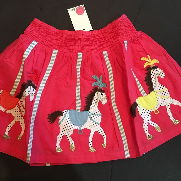 Mb 4/5 Nwt Horse Appliqu Skirt. Cross Posted. Cotton Skirt For Summer Playtime, Summer Cotton Skirt For Playtime, Red Skort For School In Spring, Summer Playtime Cotton Skirt, Playful Mini Skirt For School, Cotton Skirt For Playtime In Spring, Spring Cotton Skirt For Playtime, Playful Fitted Bottoms For School, Spring Playtime Cotton Skirt