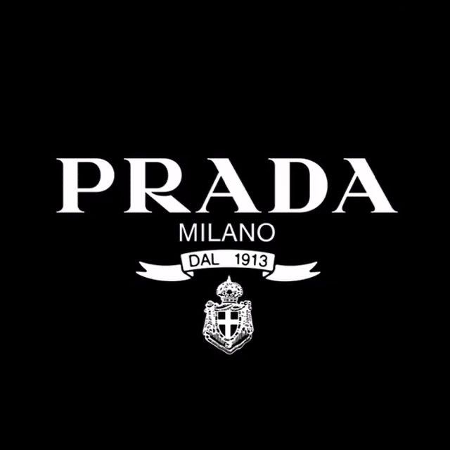 the prada logo is shown in black and white, with an emblem above it