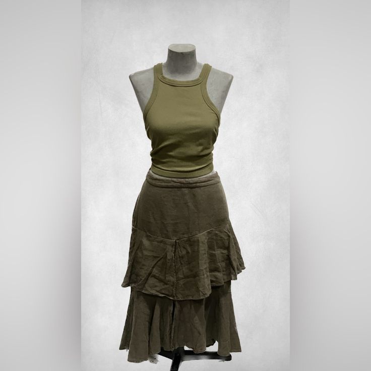 New With Tags. Fitted Tiered Cargo Skirt For Summer, Casual Fitted Midi Cargo Skirt, Fitted Long Cargo Skirt Casual Style, Casual Long Cargo Skirt Fitted, Casual Long Fitted Cargo Skirt, Chic Fitted Green Cargo Skirt, Chic Green Cargo Skirt For Summer, Zara Tiered Maxi Skirt, Zara Casual Tiered Maxi Skirt