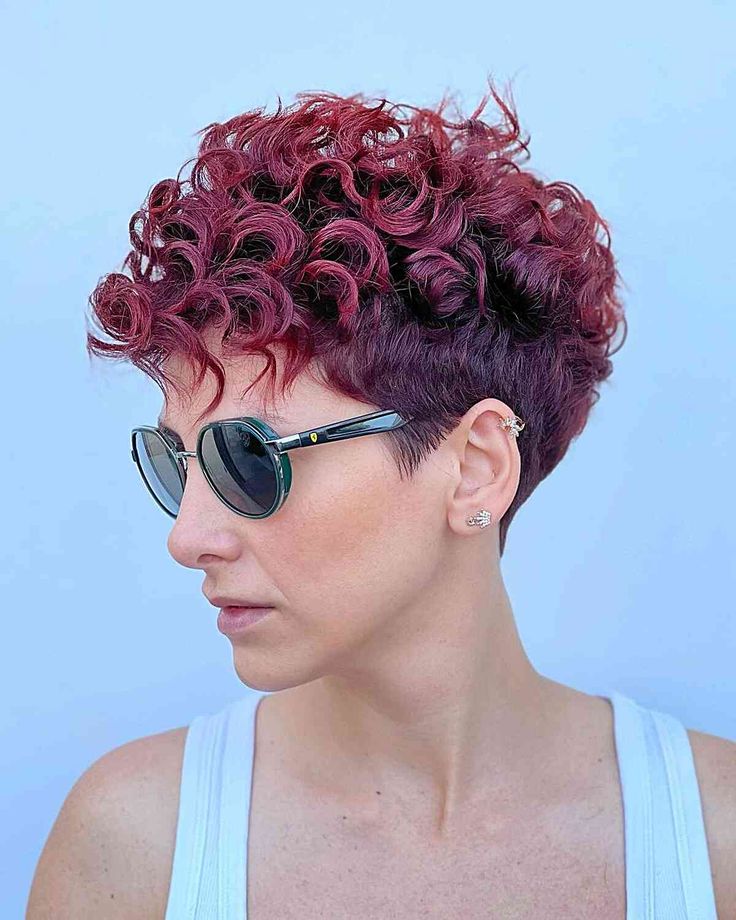 Curly Pixie Cut, Curly Pixie Hairstyles, Curly Pixie Haircuts, Bob Haircut Curly, Curly Pixie Cuts, Short Curly Haircuts, Curly Pixie, Haircut Inspiration, Curly Girl Method