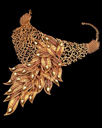 Tribhovandas Bhimji Zaveri Jewellery Designs | , Indian jewellery design awards , jewellery awards, jewellery design ... Tbz Jewellery, Exotic Jewelry, Gold Necklace Indian, Gold Necklace Indian Bridal Jewelry, Jewellery Sketches, Gold Jewelry Necklace, Fashion Jewelry Sets, Mumbai India, Gold Jewelry Indian