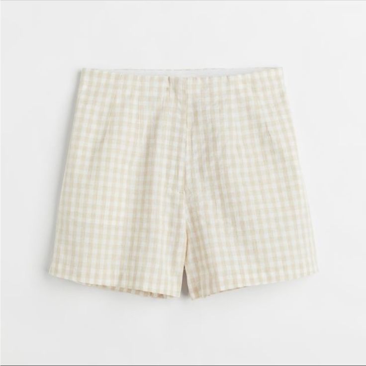 Nwt H&M Linen Plaid Shorts. Cream And White Color. Brand New, Don’t Fit Me. Size 4. Slight Elastic On Waist. Two Pockets. Bloggers Favorite. Perfect For Valentine’s Day, Date Night , Party, Lunch , Brunch Or Dinner. Zara , H&M , J Crew, Banana Republic, Other Stories, Topshop, Express, Bloggers Favorite, Disney, Victorian, Vintage, Asos Lulus Anthropologie Free People Brandy, Melville , Madewell, Snoopy Star Wars Yoda Victoria Reformation Luxury Preppy Cottage Core Date Casual Comfy Farm Boho Ch H&m Relaxed Fit Spring Shorts, Beige Summer Shorts For Daywear, H&m Relaxed Fit Shorts For Spring, Summer Beige Shorts For Daywear, H&m Cotton Bottoms With Short Length, H&m Cotton Bottoms In Short Length, H&m Cotton Shorts, Summer Daywear Bottoms Short Length, H&m Relaxed Fit Bottoms