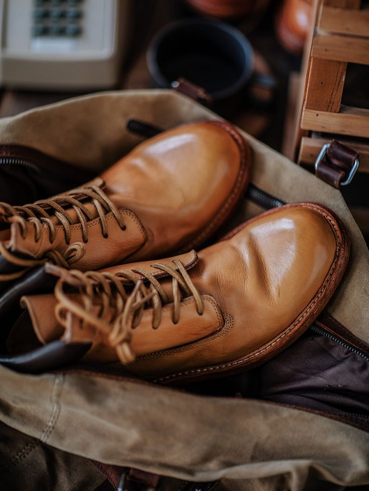 These work boots were built to keep you going, even during long shifts.

Bring classic style to your work day with our Men's horsehide Work Boots.

Crafted with thick, supple horsehide,

they feature heavy water washing for an authentic worn vintage look.

The sole and midsole are made of cowhide, with a top-grade six-layer leather bottom and Blake stitching.

The TPU injected one-piece sole provides comfort and durability.

A cowhide and rubber footbed absorbs sweat and offers cushioning. Outdoor Work Boots With Waxed Finish And Round Toe, Waxed Finish Round Toe Boots For Outdoor Work, Rustic Work Boots With Oiled Leather And Snip Toe, Rustic Oiled Leather Work Boots With Snip Toe, Rugged Moto Boots With Leather Sole For Outdoor Work, Vegetable-tanned Leather Moc Toe Boots, Rugged Desert Boots With Leather Sole, Rugged Work Boots With Waxed Finish, Rugged Work Boots With Waxed Finish And Round Toe