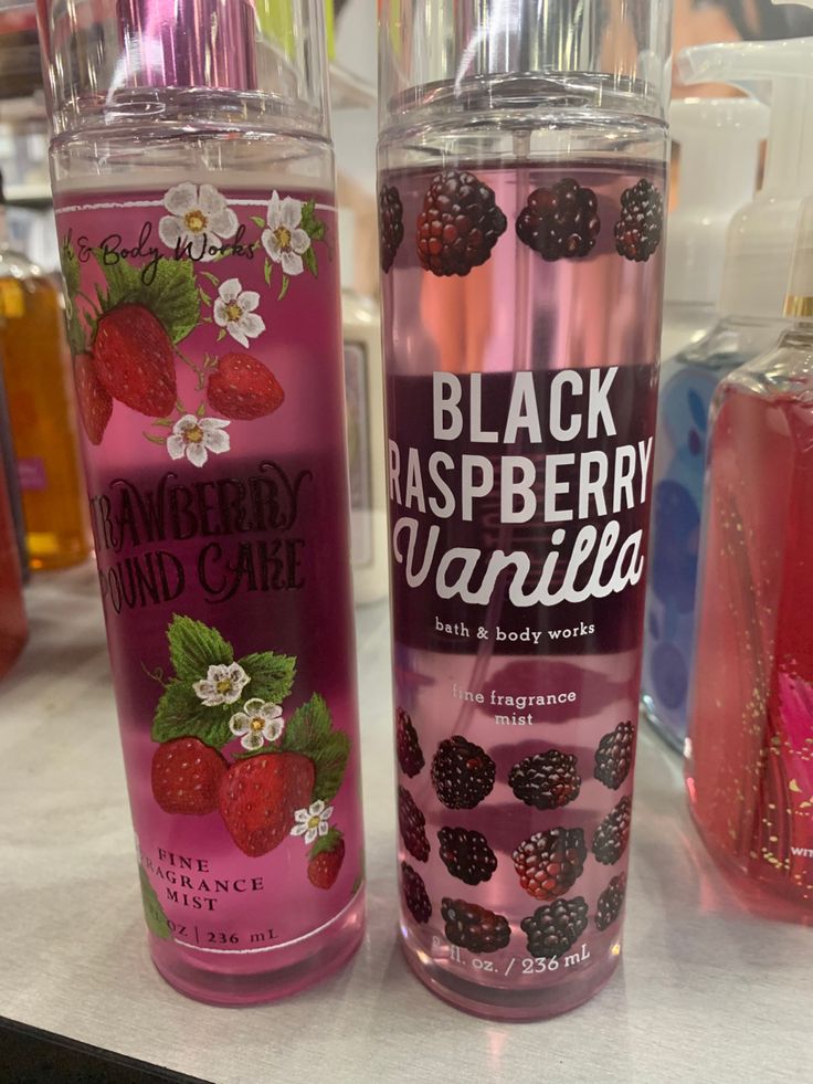 Nice Skin, Girl Kit, Bath & Body Works, Bath N Body Works, Trendy Purses, Bath And Body Work, Bell Christmas, Body Hygiene, Black Raspberry Vanilla