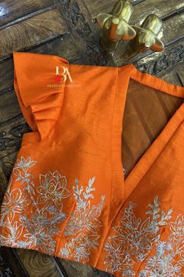 Pita Work, Women's Summer Outfits, Painted Blouse, 50 Blouse Designs, Women's Summer Dresses, Cotton Saree Blouse Designs, Kurti Embroidery, Blouse Ideas, Aari Designs