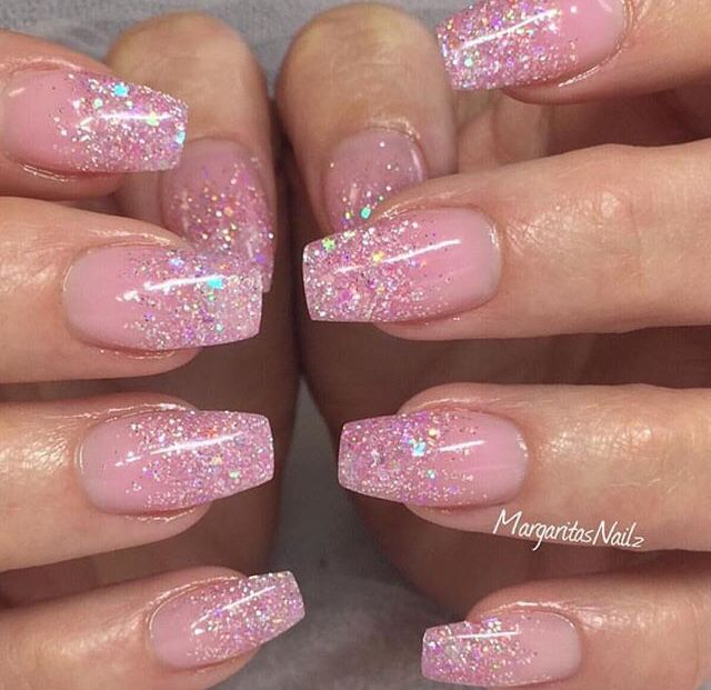 Pink Sparkle Nails, Pink Sparkly Nails, Unghie Sfumate, Pink Glitter Nails, Ombre Nails Glitter, Glitter Gel Polish, Nail Designs Glitter, Sparkly Nails, Pink Acrylic Nails