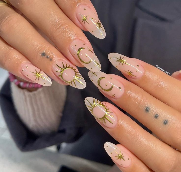 Long Nail Trends, Unusual Nail Designs, Sun Nails, Moon Nails, Long Nail, Soft Nails, Star Nails, Nails Desing, Minimalist Nails