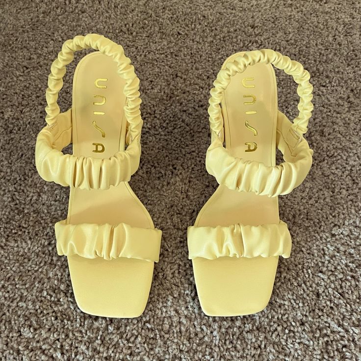 New- Yellow Pastel Heeled Sandals. Size 6.5 Pastel Yellow Fashion, Yellow Slingback Heels For Summer, Pastel Yellow Heels, Yellow Footwear, Pastel Heels, High Hill Shoes, Choir Concert, Fancy Flip Flops, Heels Yellow