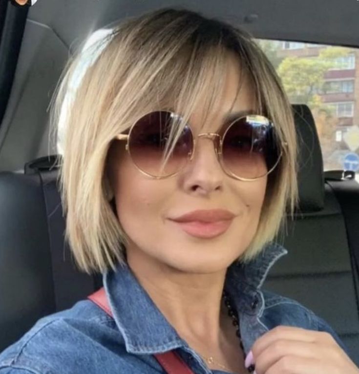 Blonde Bob Haircut, Blonde Hair Transformations, Bob Cuts, Shaggy Haircuts, Chin Length Hair, Short Hair Trends, Messy Short Hair, Bob Hairstyles For Fine Hair, Flat Hair