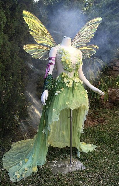 Sports Meet, Vampire Queen, Fairy Birthday Party, Fairy Aesthetic, Princess Gown, Fairy Birthday, Diy Mask, Fairy Core, Green Dress