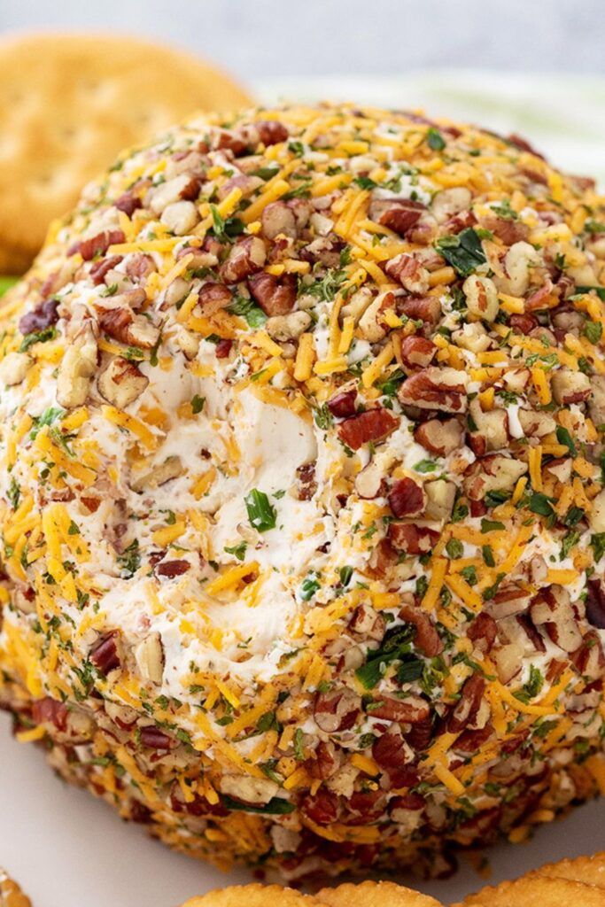 Pioneer Woman Bacon Ranch Cheese Ball Popper Cheese Ball, Bacon Ranch Cheese Ball Recipe, Bacon Ranch Cheese Ball, Ranch Cheese Ball, Cheese Ball Recipes Easy, Appetizer Table, Cheese Spreads, Cream Cheese Ball, Ball Recipes