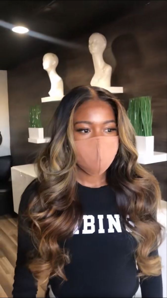 Frontal Wig Blonde Highlights, Beyonce Hair Color Highlights, Hair Part In The Middle Hairstyles, Low Lights On Black Women, Blond And Caramel Highlights On Brown, Dyed Sew In Weave Black Women, Blonde Balayage Sew In Weave, Summer Weaves For Black Women, Body Wave Sew In With Closure Middle Part