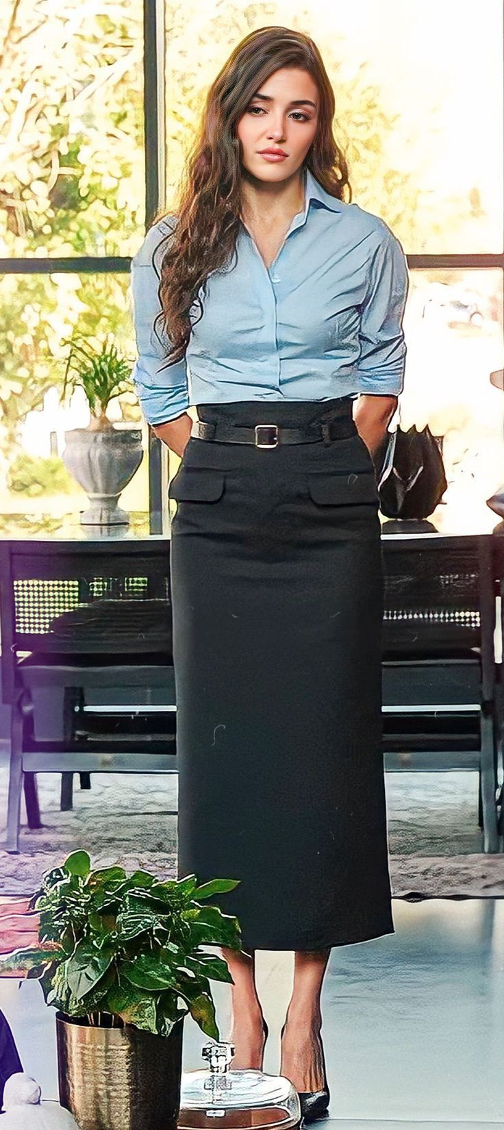 Bambaska Biri Hande Ercel Outfit, Turkish Actress Outfit, Hande Ercel Outfit, Actress Outfits, Elegant Office Outfit, Turkey Actress, Hande Ercel Style, Female Clothes Outfits, Curvy Casual Outfits