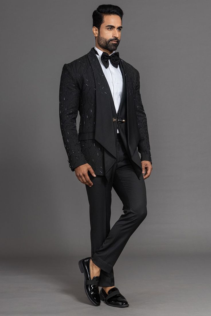 Latest Suit Designs Men, Designer Suits For Men Reception, Latest Tuxedo Designs For Groom, Latest Suit Design For Men 2023, Designer Black Suits For Men, Stylish Tuxedo For Men, New Blazer Design For Men, Latest Tuxedo For Men, Black Suit Designs Men