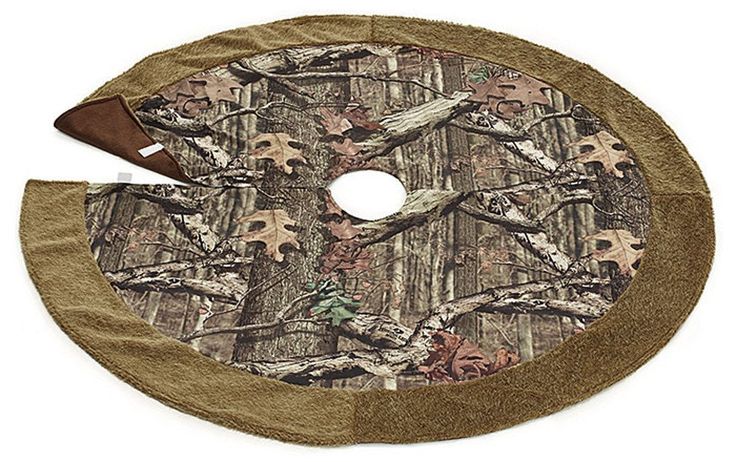 an image of a tree stand made out of realtree camo fabric and leather