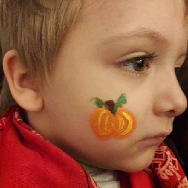 Simple Halloween Face Painting, Easy Pumpkin Faces, Kids Face Painting Easy, Kids Halloween Face, Face Painting Halloween Kids, Halloween Face Paint Designs, Easy Halloween Face Painting, Pumpkin Face Paint, Paint Pumpkin