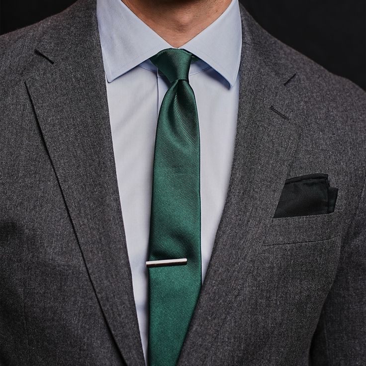 Made from 100% woven silk, our Grosgrain Solid Hunter tie has subtle texture and sheen for a look that's formal as well as professional. | Tie Bar: Grosgrain Solid Tie - Boys, In Green, Silk Gray Suit Green Tie Wedding, Gray Suit Green Tie, Suit Green, Mens Silk Ties, Style Steal, Men's Tie, Green Tie, Wedding Ties, Gray Suit