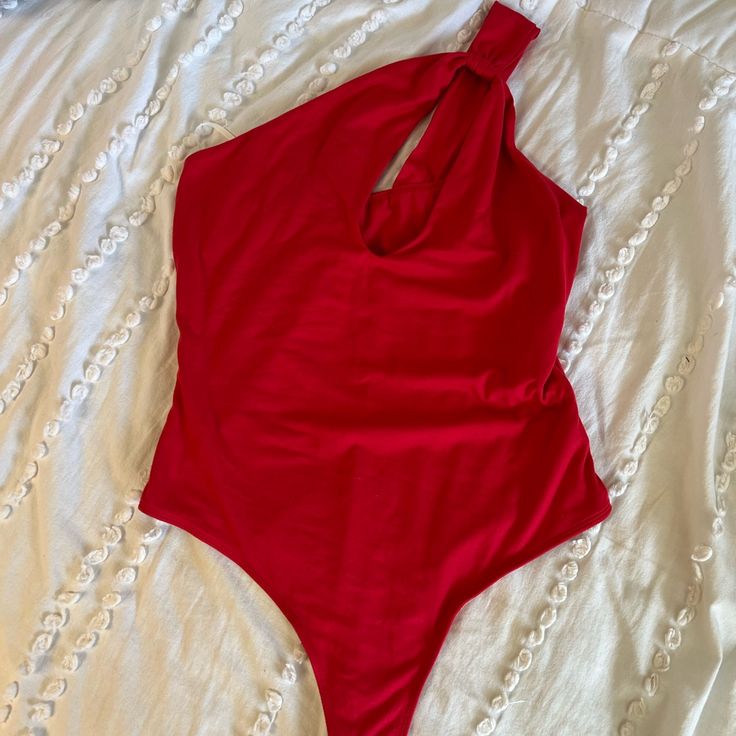 Size Medium One Shoulder Bodysuit Nwot Red Halter Neck Bodysuit With Lined Body, Red Halter Neck Bodysuit, Chic Red Bodysuit For Summer, Red Bodysuit For Summer Night Out, Red Lined Bodysuit For Spring, Red One-piece Swimwear For Night Out, Chic Red Bodysuit For Spring, Spring Red Bodysuit For Night Out, Red Bodysuit For Night Out In Spring