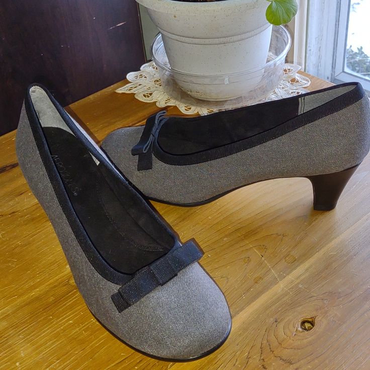 Grey Fabric Uppers With Black Trim/Bow. Heels Are 2.25". Note There Is A Small Spot On The Inner Heel Of The Left Shoe (See Photo). Quick Fix With A Black Sharpie. New With Tag And Box (No Box Lid). Size 10w. Gray Round Toe Heels Medium Width, Gray Round Toe Medium Width Heels, Gray Medium Width Round Toe Heels, Gray Round Toe Heels For Work, Grey Heels, Black Sharpie, Aerosoles Shoes, Bow Heels, Black Trim