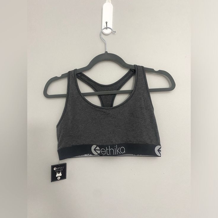 Ethika Zumiez Brand Xl Sports Bra Nwt. From A Pet Friendly Home, Bundles Encouraged! Yellow Camo, Camo And Pink, Printed Sports Bra, White Sports Bra, Racerback Sports Bra, Red Logo, Black Sports Bra, Vintage Sports, Sports Bra Sizing