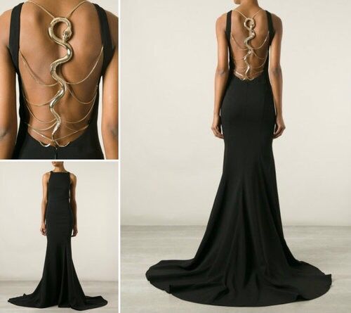 Black Dress with gold snake Black Dress Gold Jewelry Formal, Snake Prom Dress, Snake Back Dress, Slytherin Outfit Inspiration, Snake Outfit Aesthetic, Black Dress With Chains, Black Dress With Gold Jewelry, Black Dress Gold Accessories, Black Snake Outfit