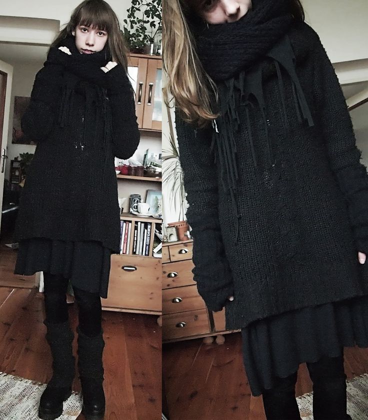 Dark Mori Fashion, Cozy Goth, Strega Fashion, 2000s Japanese Fashion, Rad Clothes, Dark Mori, Mori Fashion, Mori Girl Fashion, Witchy Fashion