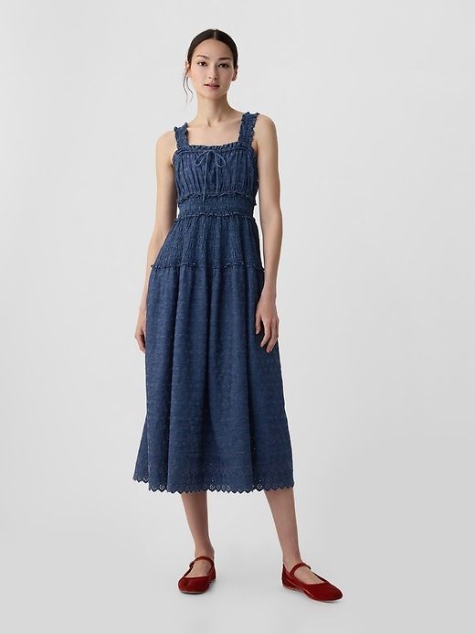 Gap Doen Dress, Blue Wardrobe, Earthy Girl, Eyelet Midi Dress, Summer Items, Glamorous Fashion, Denim Midi Dress, Water Saving, Cotton Midi Dress