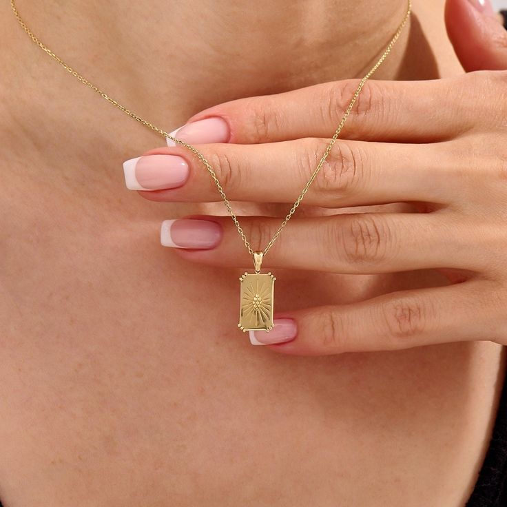 Sunbeam Rectangle Pendant Necklace Back Engravable Unique Design 14k Real Solid Gold Rectangle Sunburst Pendant for Women with Yellow Rose White Gold Options. Wear it alone or mix and match with other necklaces, this 14k real solid gold minimal jewelry is timeless and it will complete your every look in a simple way. Pendant Details ❥ Gold KT: 14k Solid Gold ❥ Gold Color Options: Yellow Gold, White Gold, Rose Gold ❥ Pendant: 9.30x15.80 mm ❥ Thickness: 0.61 mm ❥ It can be used with up to 3 mm cha Rectangle Pendant Necklace, Rectangle Pendant, Pendant For Women, Rose Gold Pendant, Handmade Jewelry Gift, Minimal Jewelry, Exquisite Jewelry, Yellow Roses, Yellow Rose