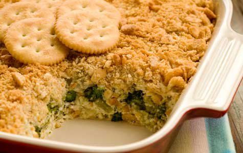 a casserole dish with crackers on top